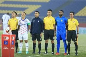 Trợ Lý Trọng Tài Bóng Đá Vai Trò Thầm Lặng Quyết Định Sự Công Bằng Trên Sân Cỏ